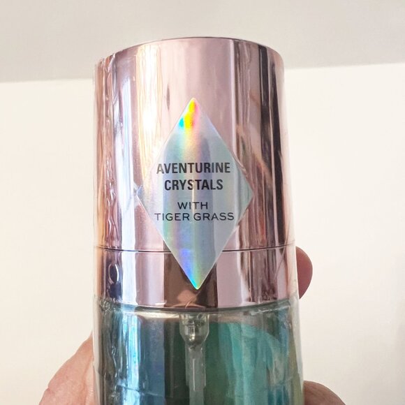 Revolution | Aura Fix Aventurine Fixing Spray | Tiger Grass & Cucumber Scent - Picture 4 of 6